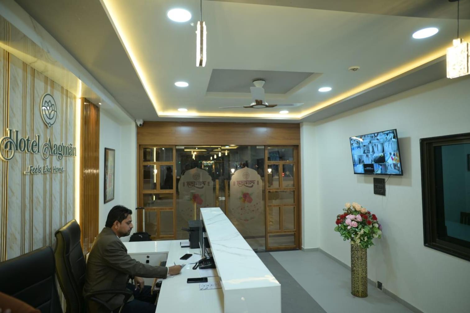 Hotel Aagman Palanpur Экстерьер фото