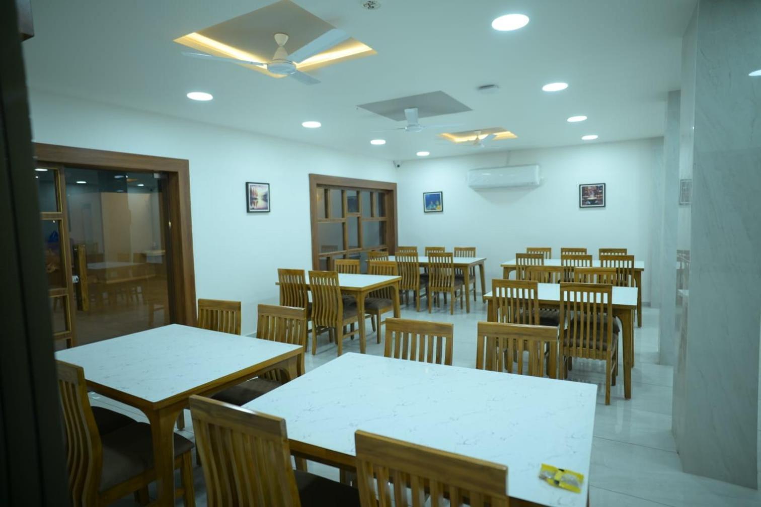 Hotel Aagman Palanpur Экстерьер фото
