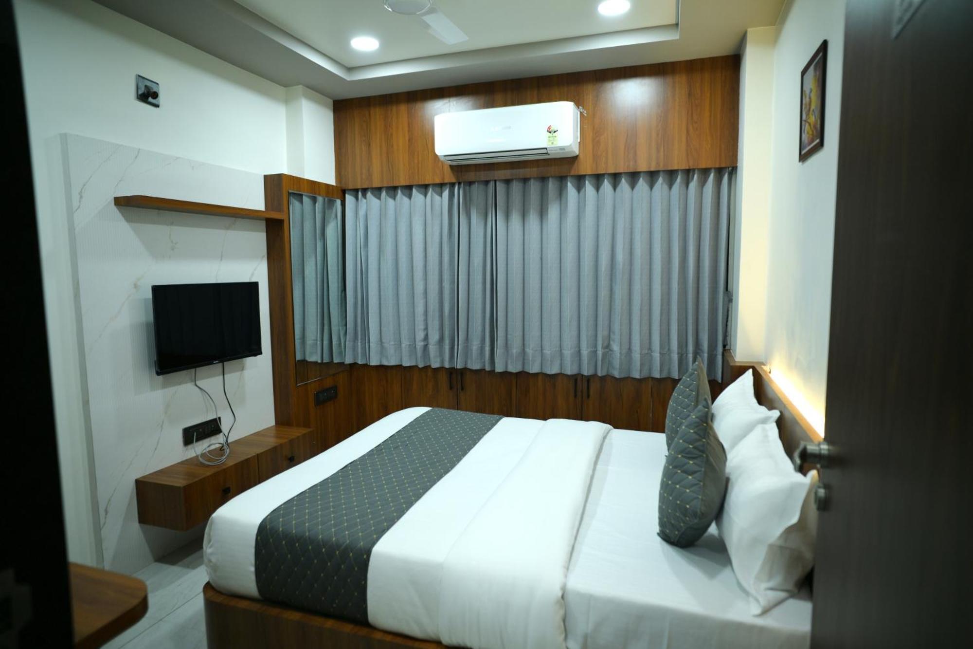 Hotel Aagman Palanpur Экстерьер фото